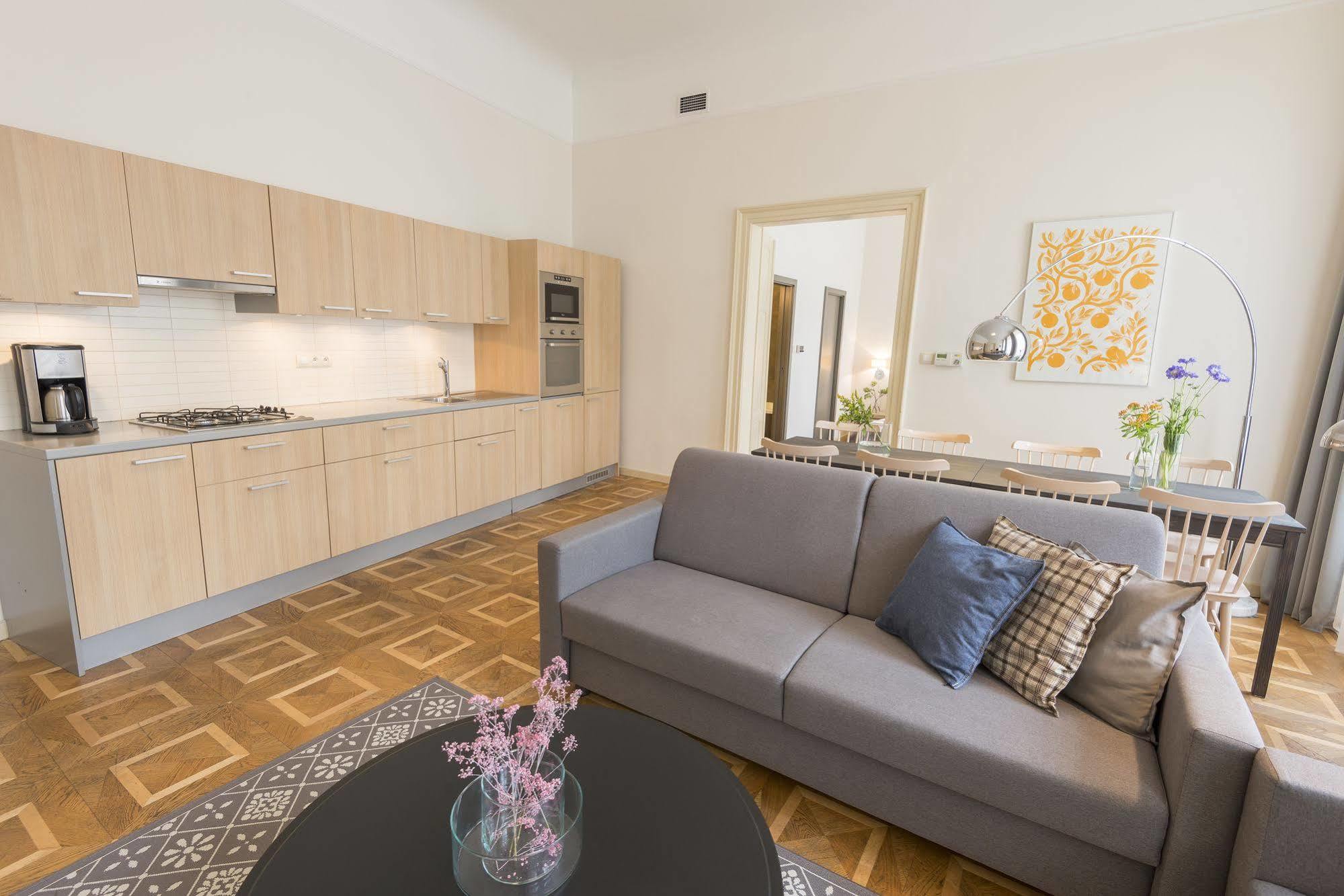 Bohemia Centre Apartmán *